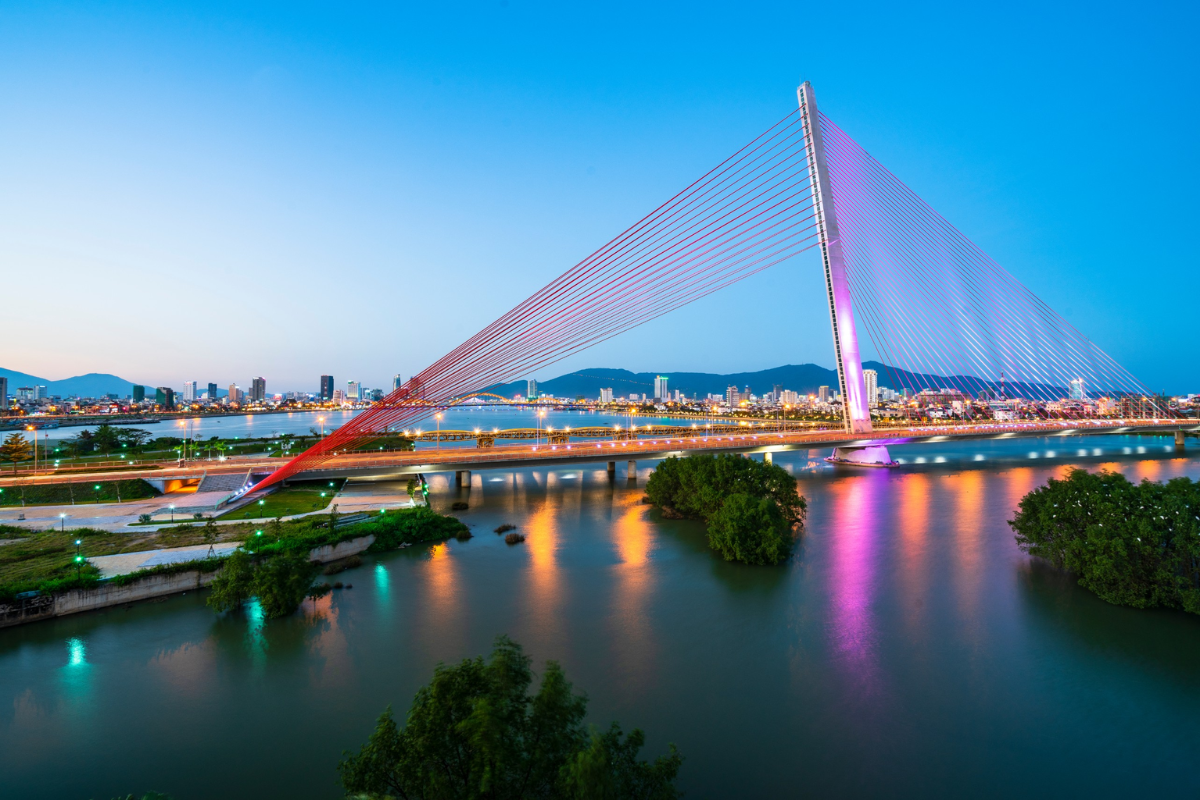 Tran Thi Ly Bridge illuminated with colorful lights at night